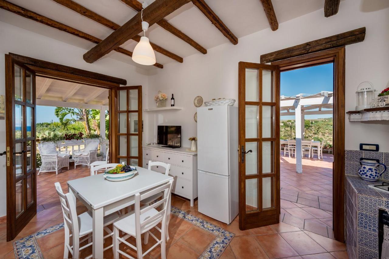 Nuova Villa Intera Guidaloca Scopello  Exterior photo